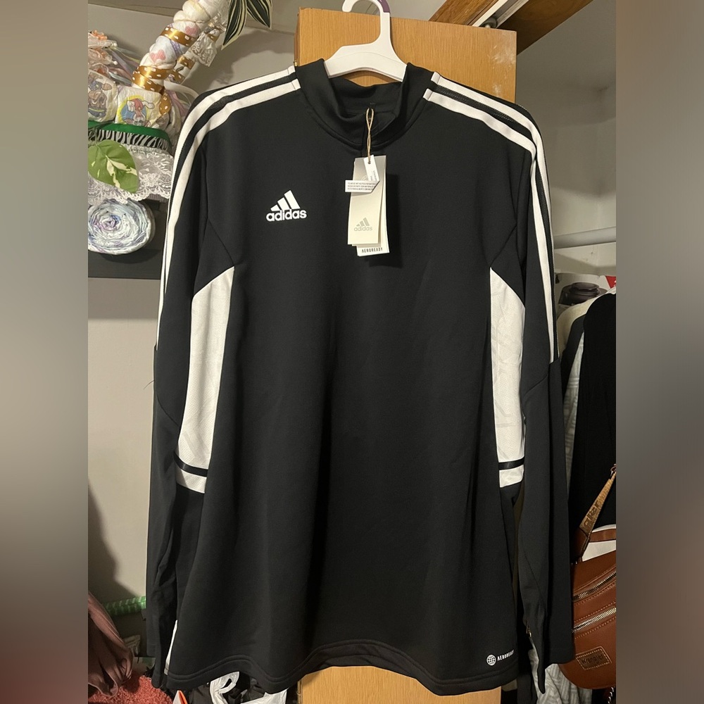 Men’s Adidas Track zip up XL